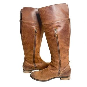 Clark’s knee high boots size 10M - good condition.